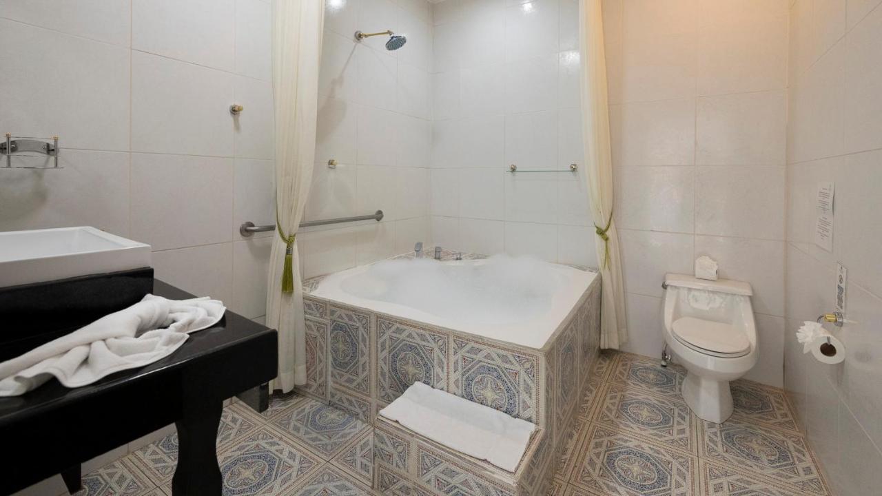 Blue Mirador Hotel Manuel Antonio Exterior photo