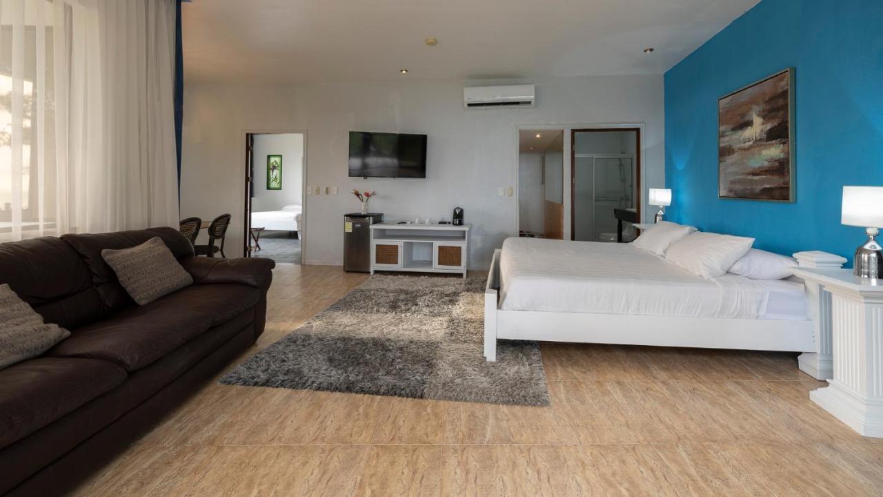 Blue Mirador Hotel Manuel Antonio Exterior photo